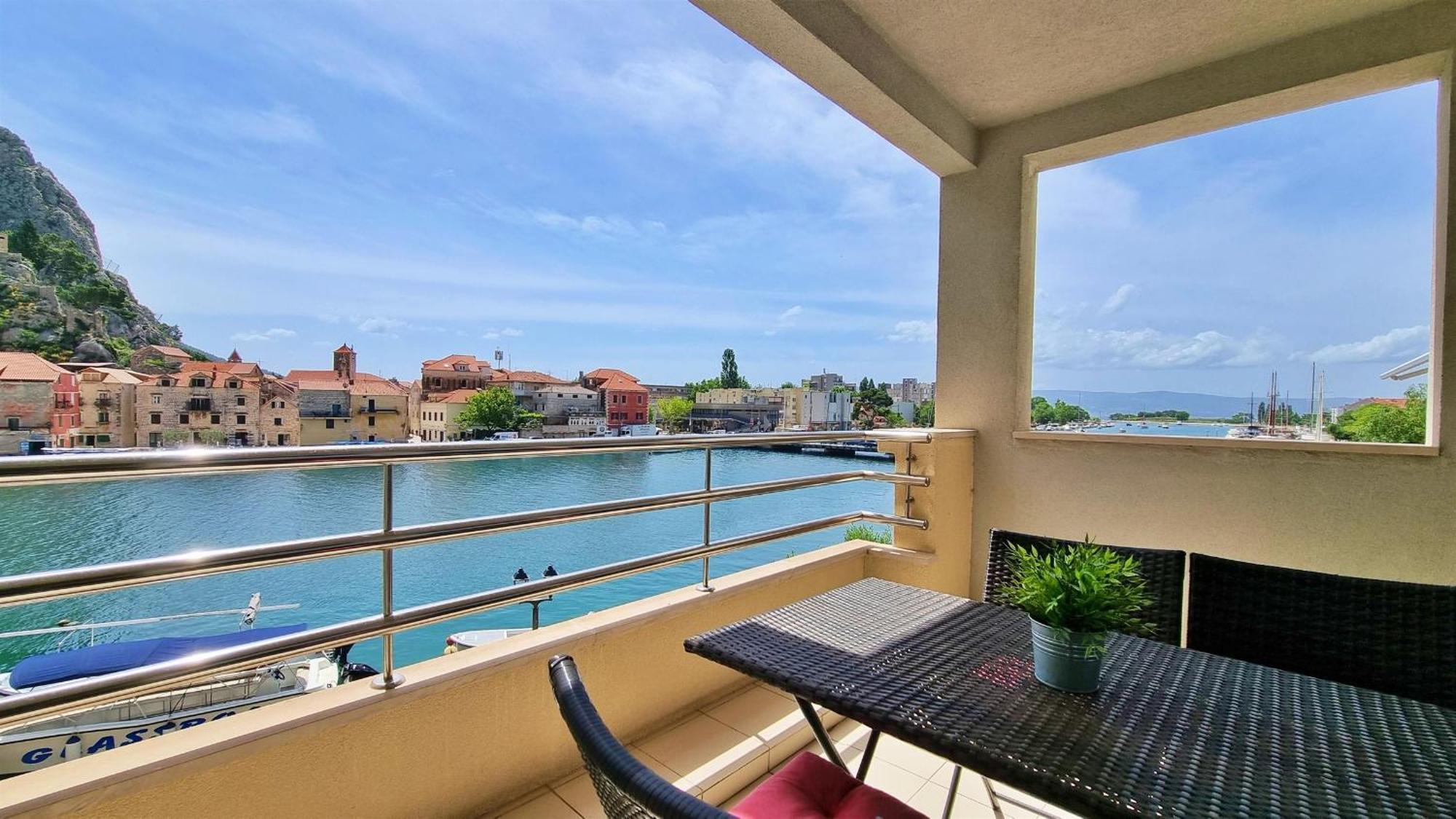 Mitra Zonata Blue Apartman Omiš Kültér fotó