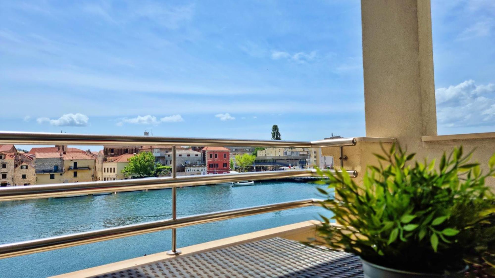 Mitra Zonata Blue Apartman Omiš Kültér fotó